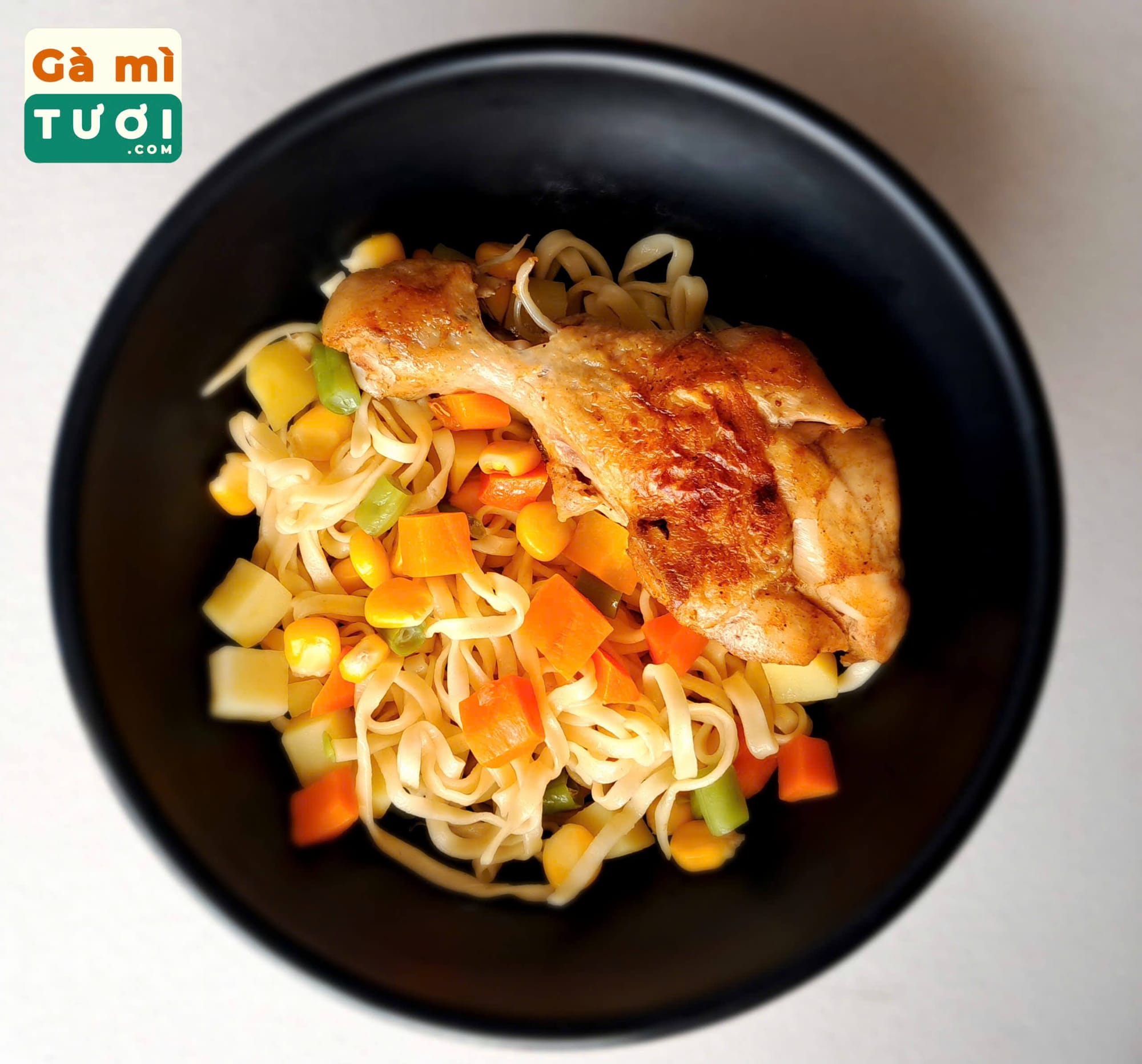 Cách thưởng thức "Mì trộn" của Gà mì TƯƠI ngon đúng điệu!